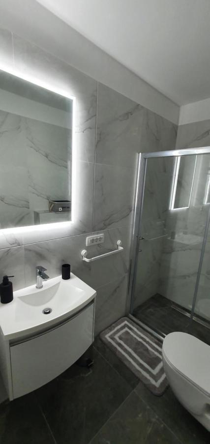 Apartments Ena Kastela Luaran gambar