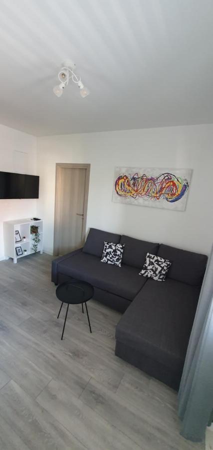 Apartments Ena Kastela Luaran gambar
